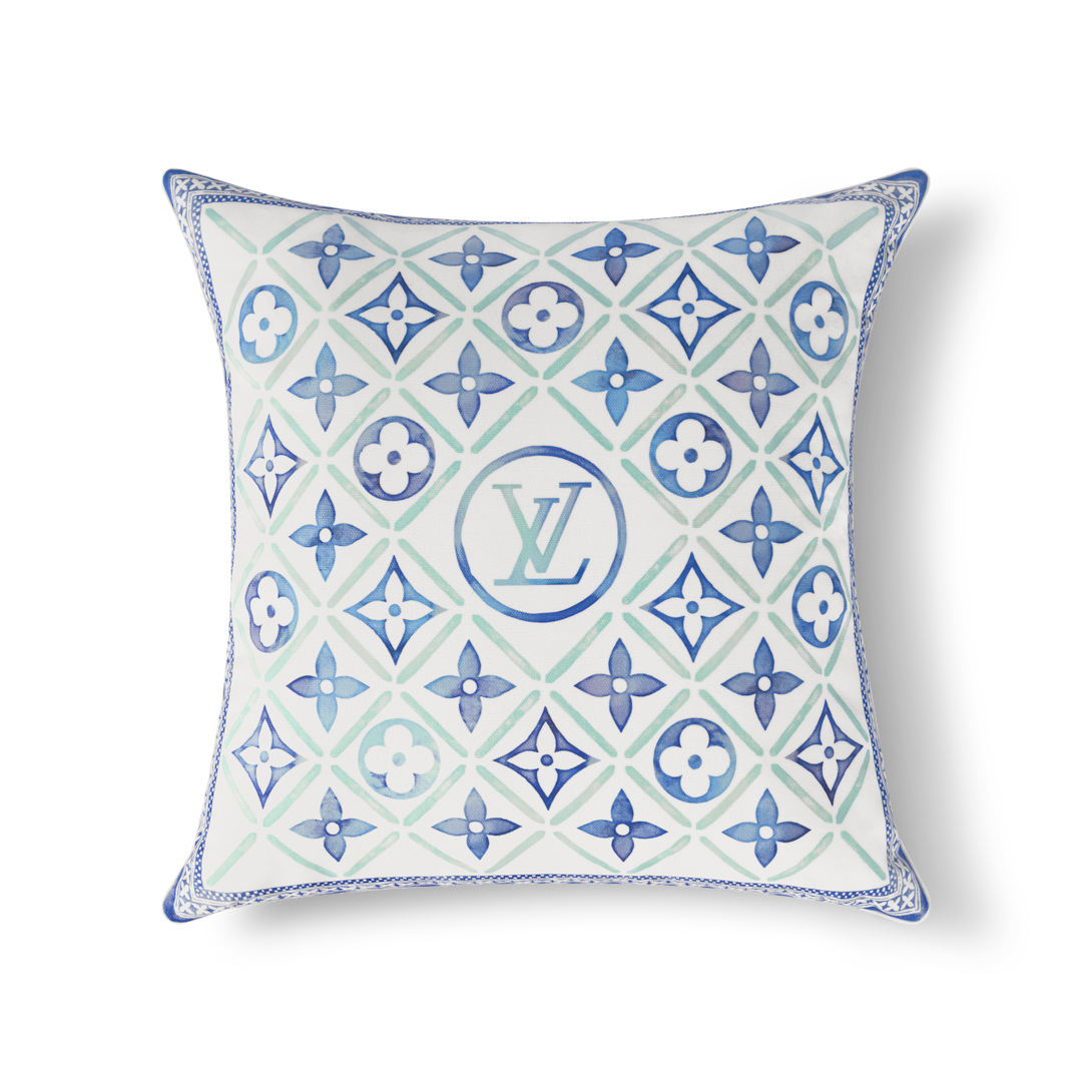 Louis fashion vuitton cushion